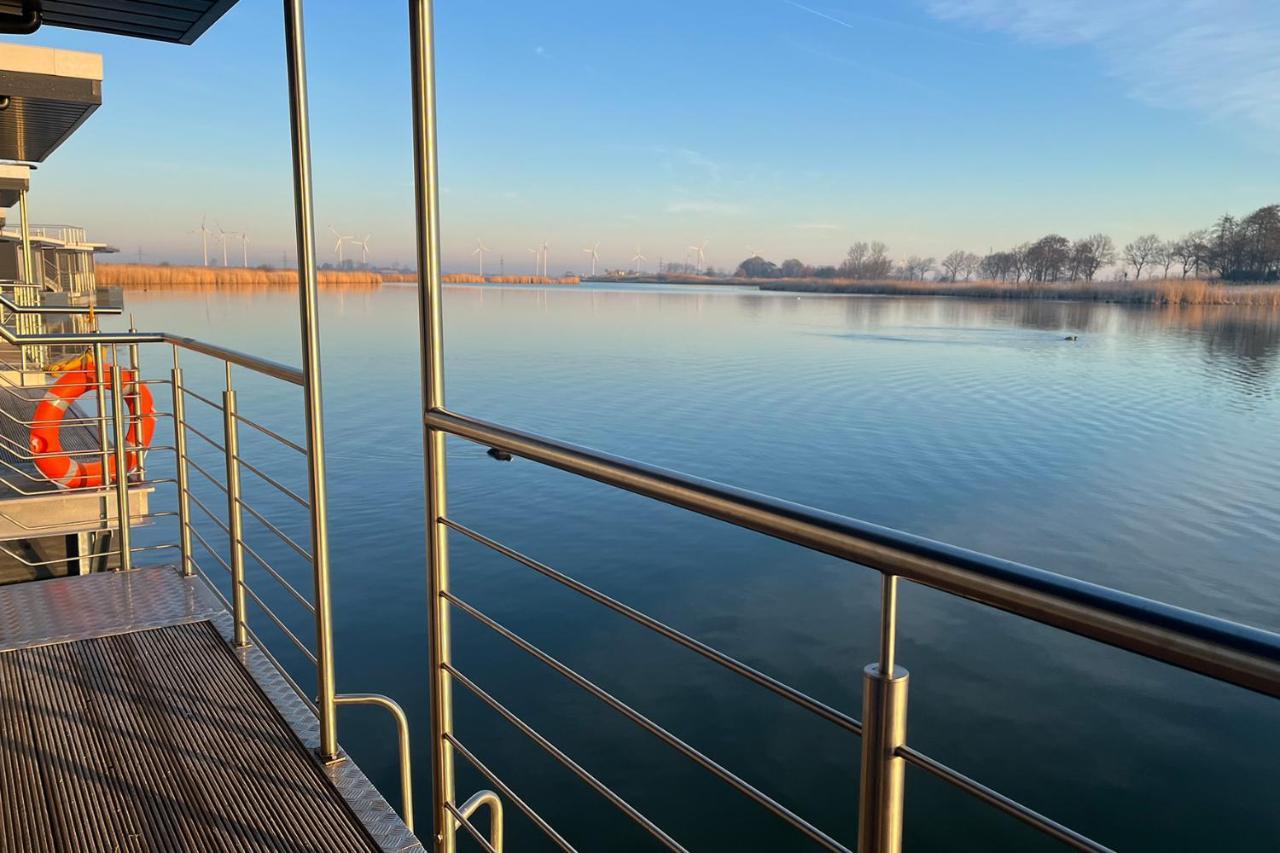Hausboot Der Frieslaender Im Wangermeer Schillig Exterior photo